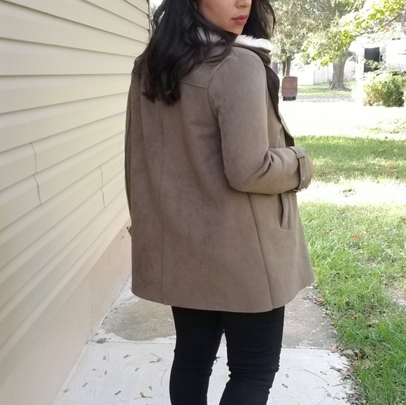 OLIVE FAUX SUEDE OVERSIZED BOYFRIEND JACKET - Picture 7 of 16